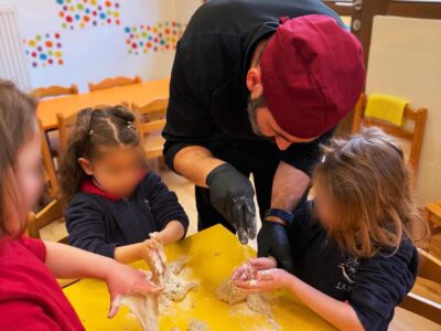 Τα παραδοσιακά «Λαζαράκια»